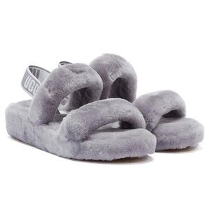 NWOT ! UGG Women Size 6 Fluffy Slippers